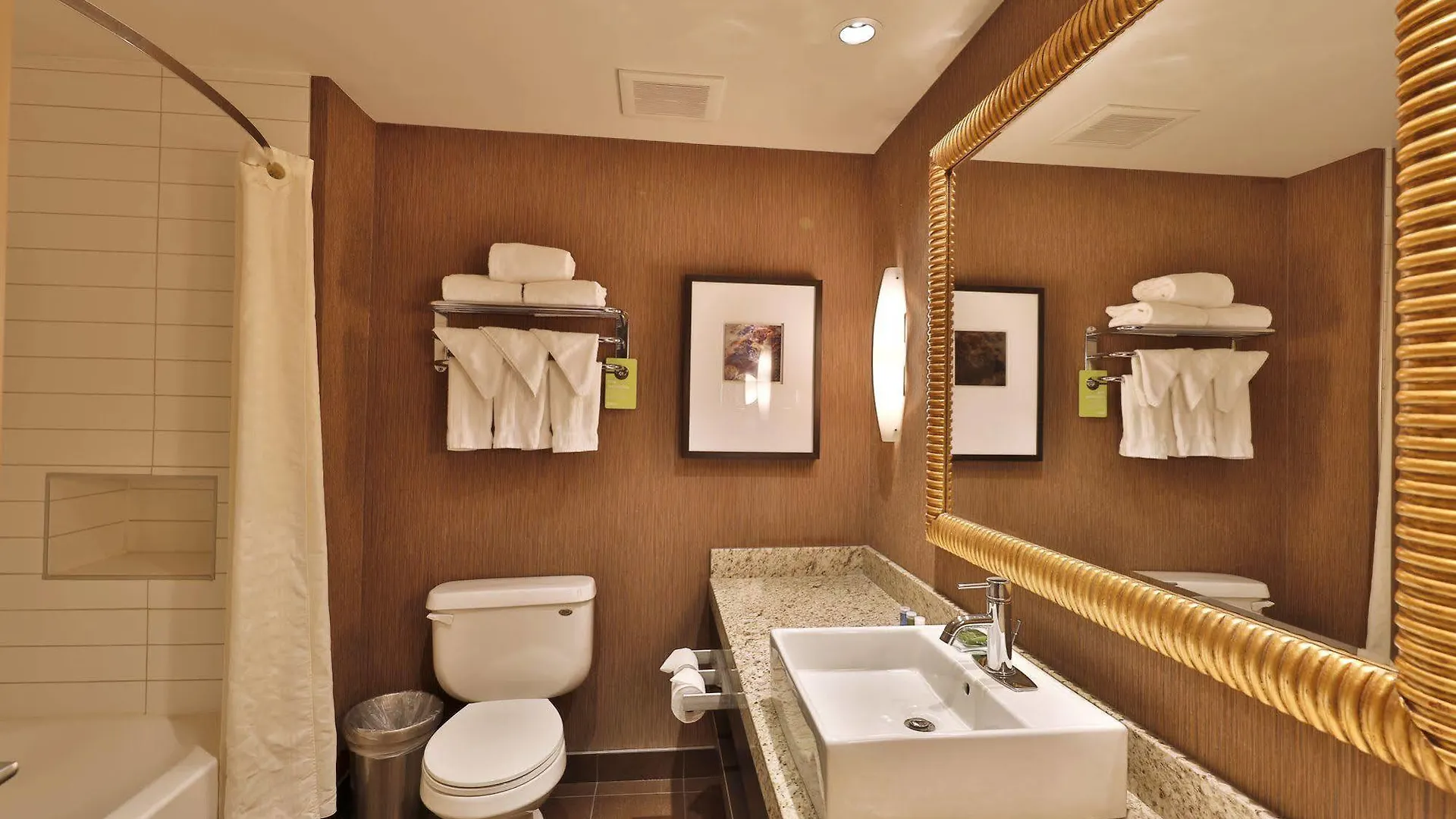 Edmonton Hotel & Convention Center Edmonton