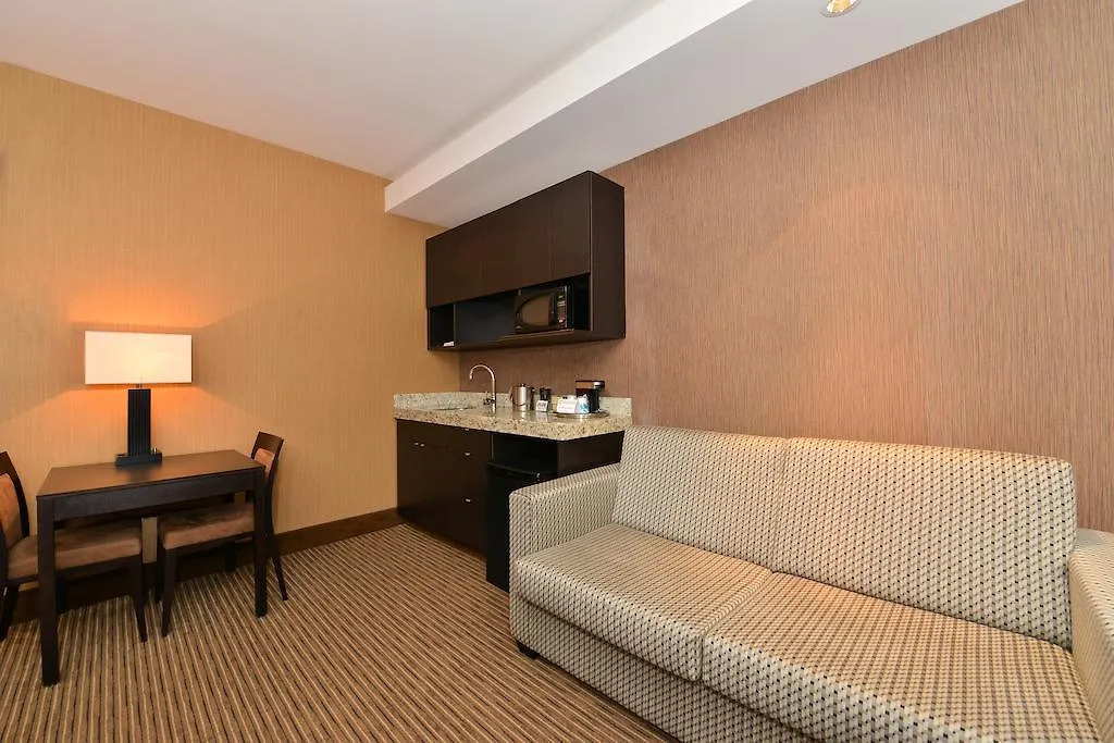 ***  Edmonton Hotel & Convention Center Edmonton Canada